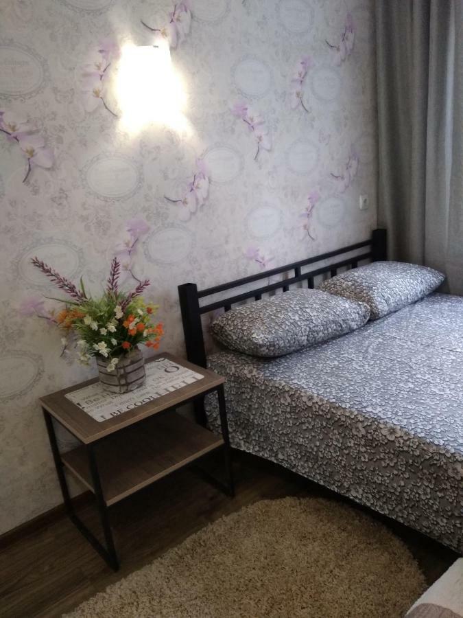 Студия В Центре Скала Khmel'nyts'kyy Ngoại thất bức ảnh